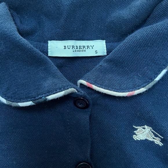 Gorgeous Burberry polo tee with cap sleeves and ruffle bottom size small or 4-5T - Picture 2 of 3